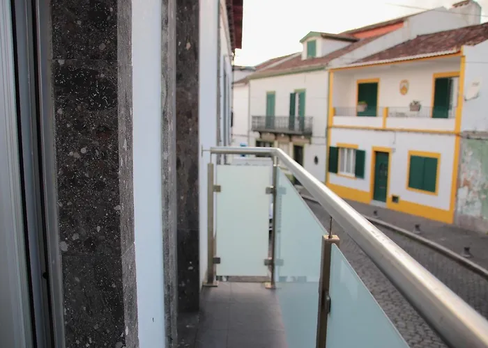 Janela Mar Golden Lagoa (Azores)