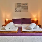 Janela Mar Golden Apartment *