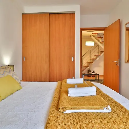Janela Mar Golden Apartment *