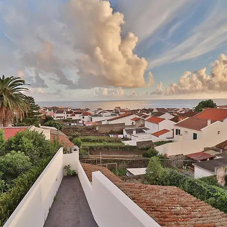 Janela Mar Golden Apartment *